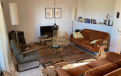 Beautiful and spacious duplex apartment with panoramic views.